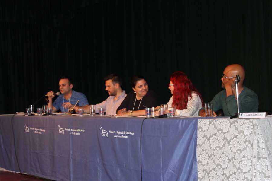 seminario-maes-crack-maternidade-criancas-e-institucionalizacao-continue-acompanhando-a-cobertura-do-evento